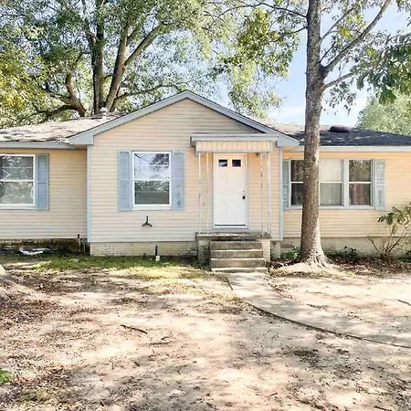 3 Bedroom Home Away From Home. West Monroe Exterior photo