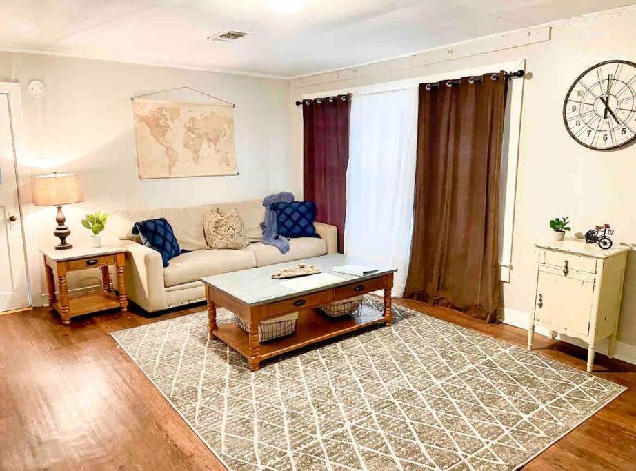 3 Bedroom Away From Home. * West Monroe